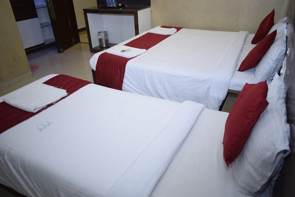 Hotel Sumith Palace Pondicherry Exterior foto